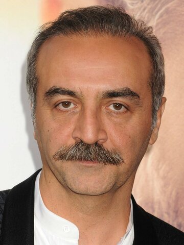 Yilmaz Erdogan Headshot