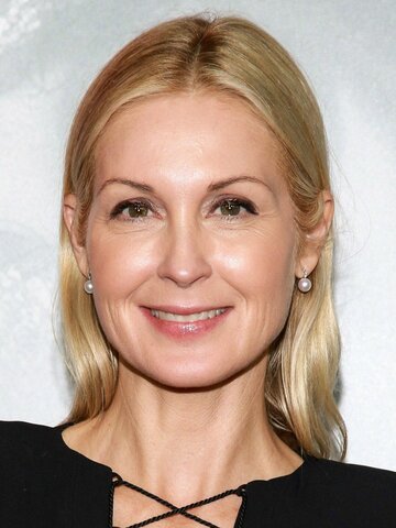 Kelly Rutherford Headshot