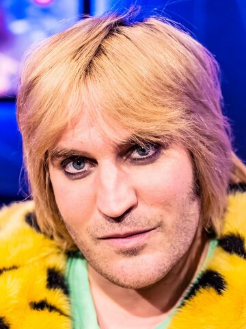 Noel Fielding Headshot