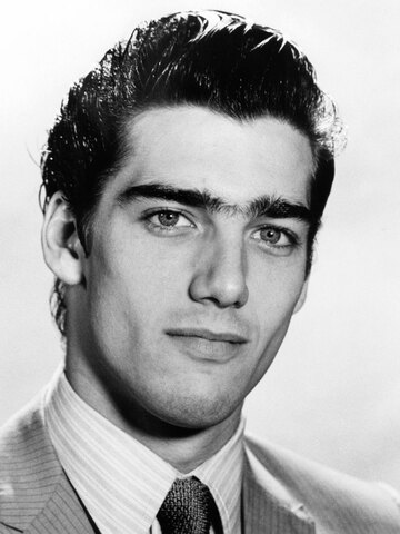 Ken Wahl Headshot