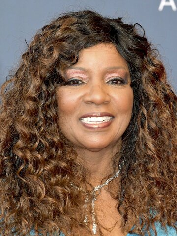 Gloria Gaynor Headshot