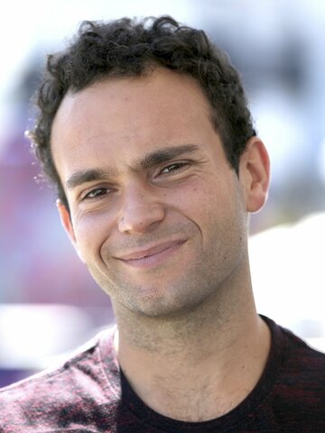 Troy Gentile Headshot