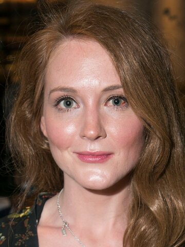 Olivia Hallinan Headshot