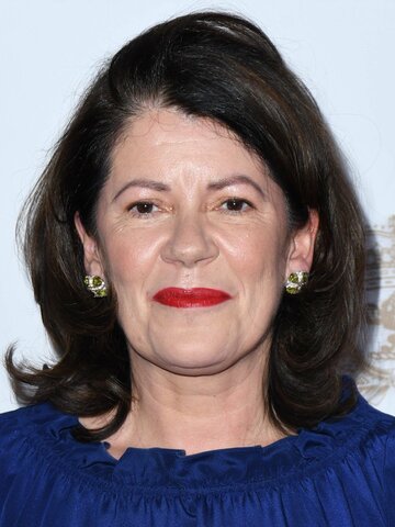 Pippa Harris Headshot