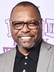 Petri Hawkins-Byrd