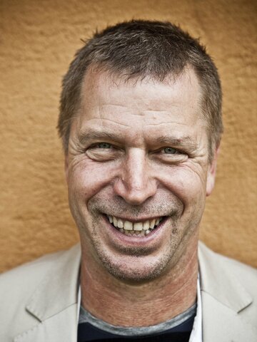 Johan Hedenberg Headshot