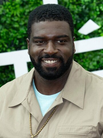 Stephen Hill Headshot