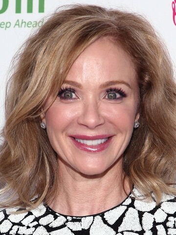 Lauren Holly Headshot
