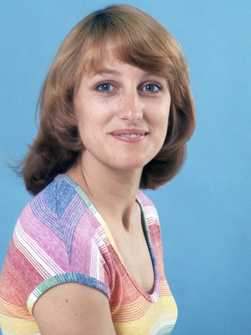 Laurie Walters Headshot