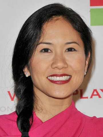 Deedee Magno Headshot