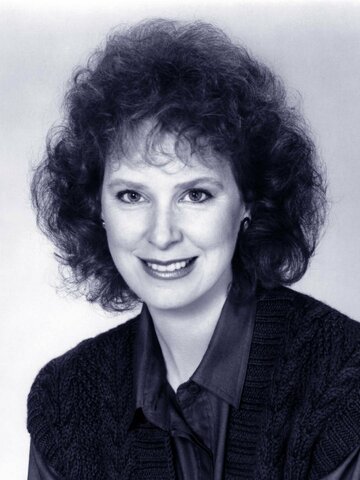 Linda Kelsey Headshot