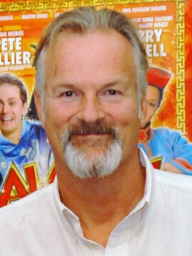 Clive Mantle