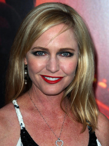 Lisa Wilcox Headshot