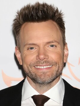 Joel McHale Headshot