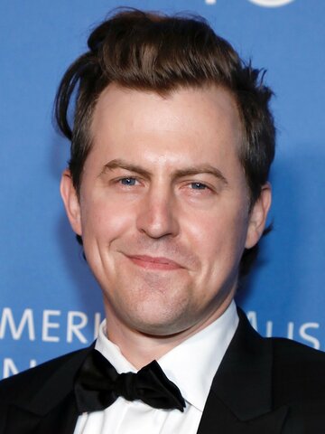 Alex Moffat Headshot