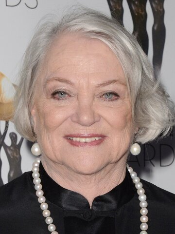 Louise Fletcher Headshot