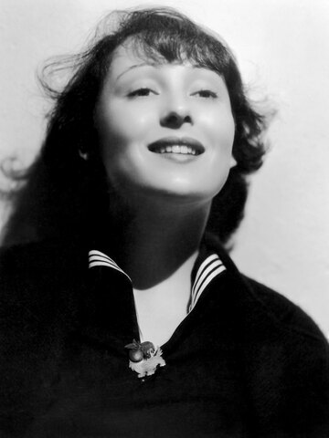 Luise Rainer Headshot
