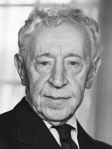 Arthur Rubinstein Headshot