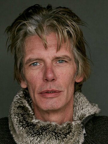 Charlie Sexton Headshot
