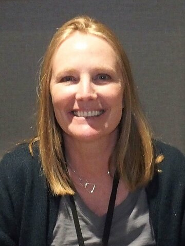 Amy Steel Headshot