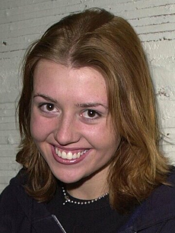 Julie Stoffer Headshot