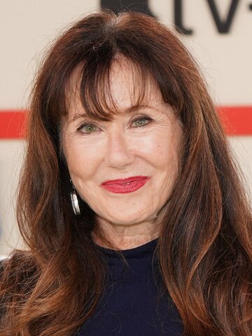 Mary McDonnell Headshot