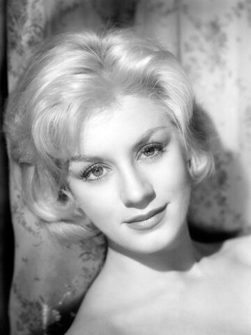 Mary Ure Headshot