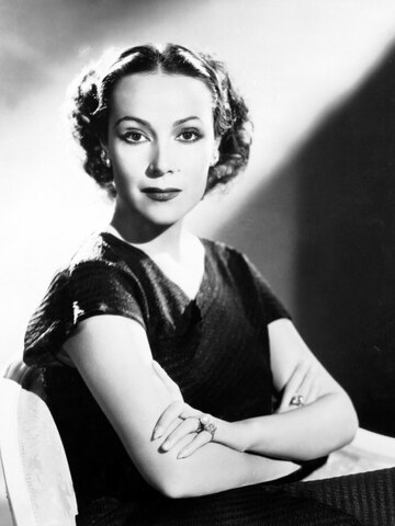 Dolores del Río Headshot