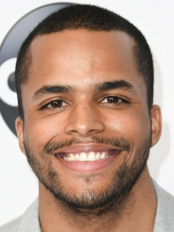 Chris Warren Headshot