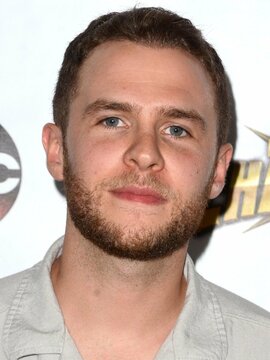 Iain De Caestecker