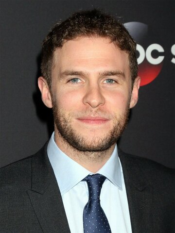 Iain De Caestecker Headshot