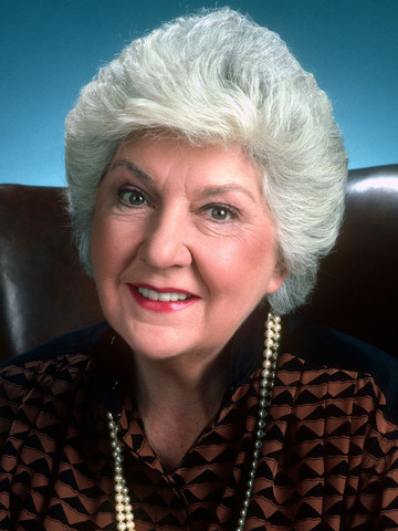 Maureen Stapleton Headshot