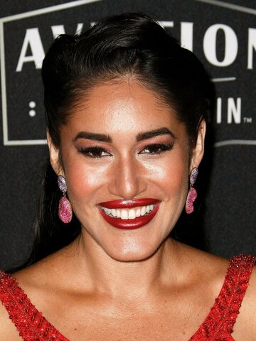 Q'Orianka Kilcher Headshot