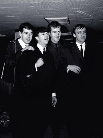 Gerry and the Pacemakers Headshot