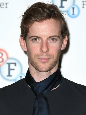 Luke Treadaway Headshot