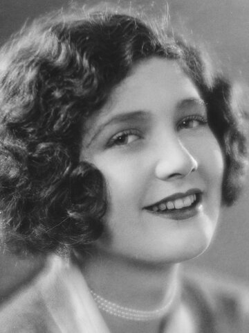Merna Kennedy Headshot