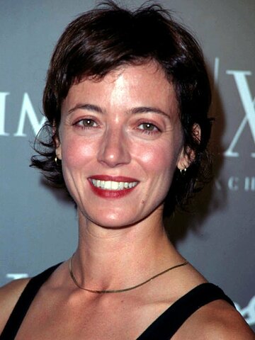 Mia Sara Headshot