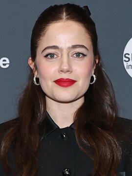 Molly Gordon