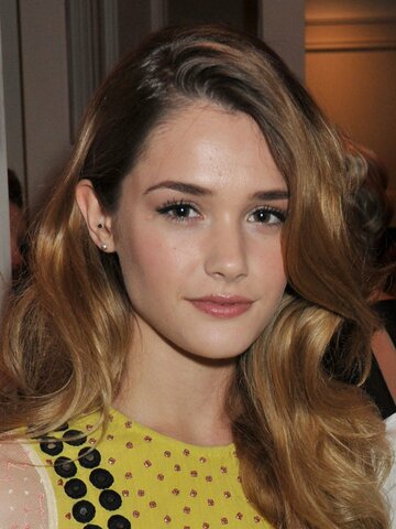 Lucinda Dryzek Headshot