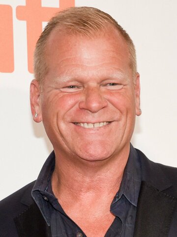 Mike Holmes Headshot
