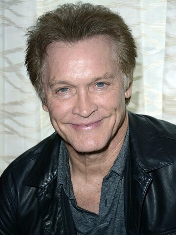 Andrew Stevens Headshot