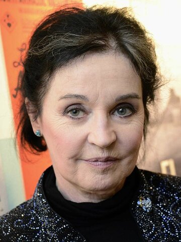 Millie Perkins Headshot