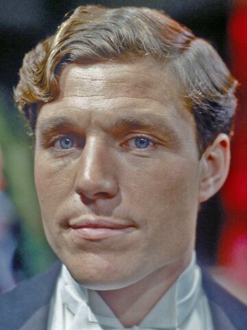 Nicholas Clay Headshot