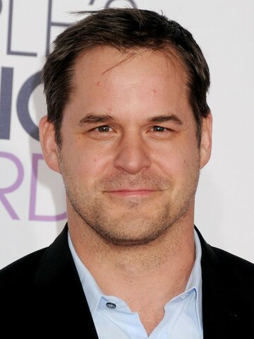 Kyle Bornheimer Headshot