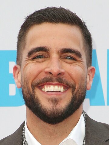 Josh Segarra Headshot