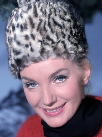 Maria Perschy Headshot