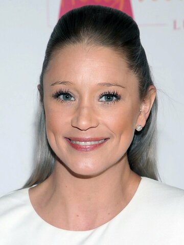 Kristen Renton Headshot