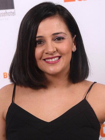 Natalie Davies Headshot