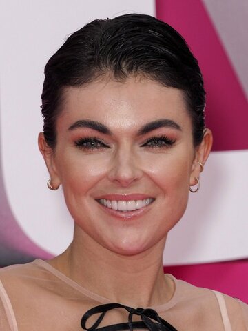 Serinda Swan Headshot