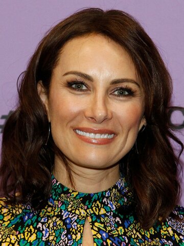 Laura Benanti Headshot